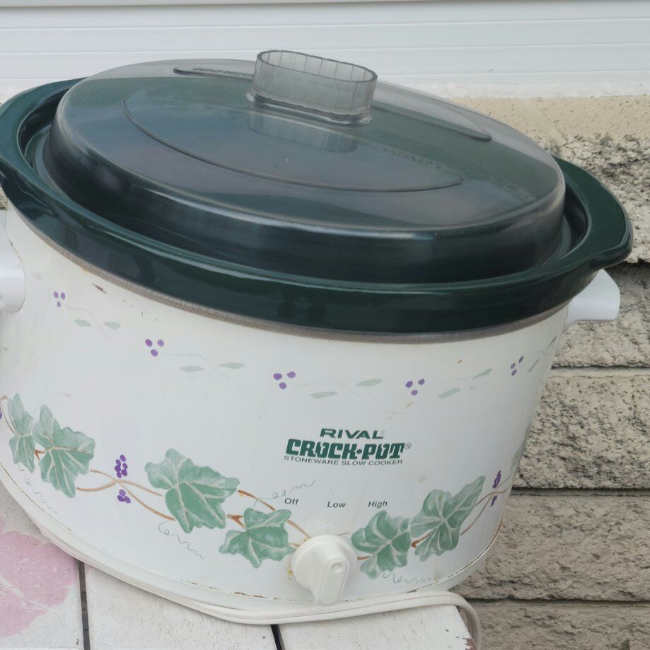 Crock Pot for sale