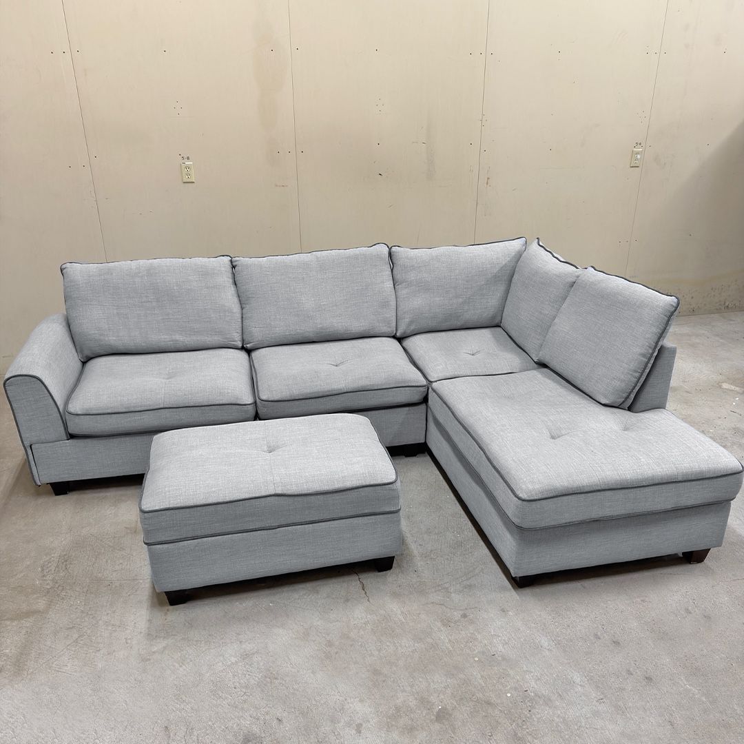 FREE DELIVERY - (New) Gray Sectional w/ Storage Ottoman