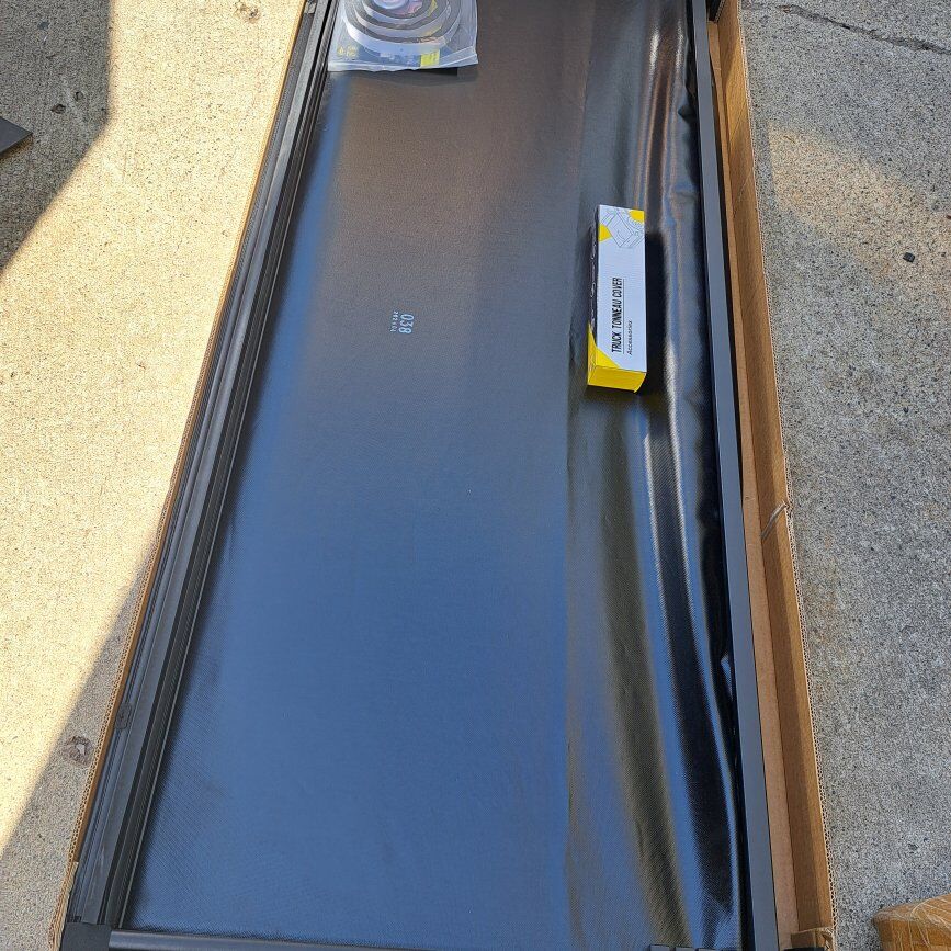 2014-19 Silverado Sierra tri-fold soft tonneau cov