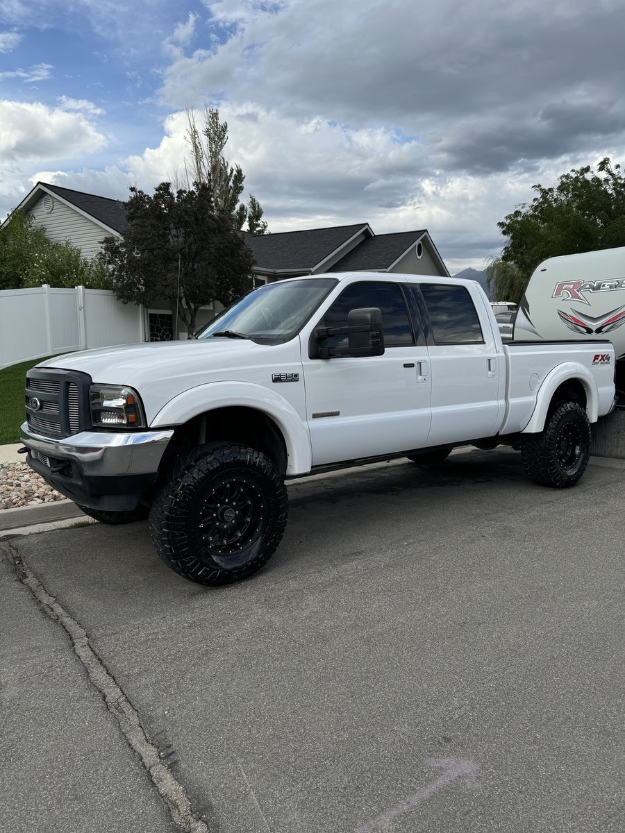 2004 Ford F-350 Lariat