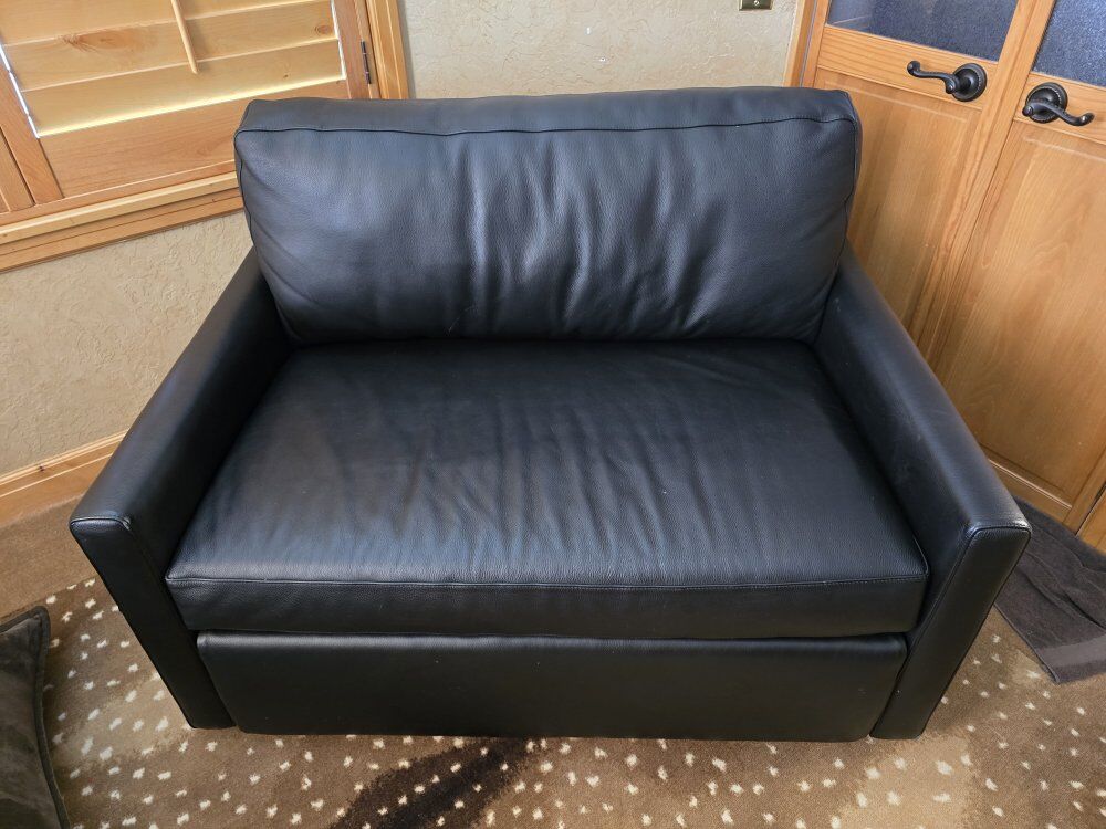 Black Leather Chair Oversize Loveseat Bed