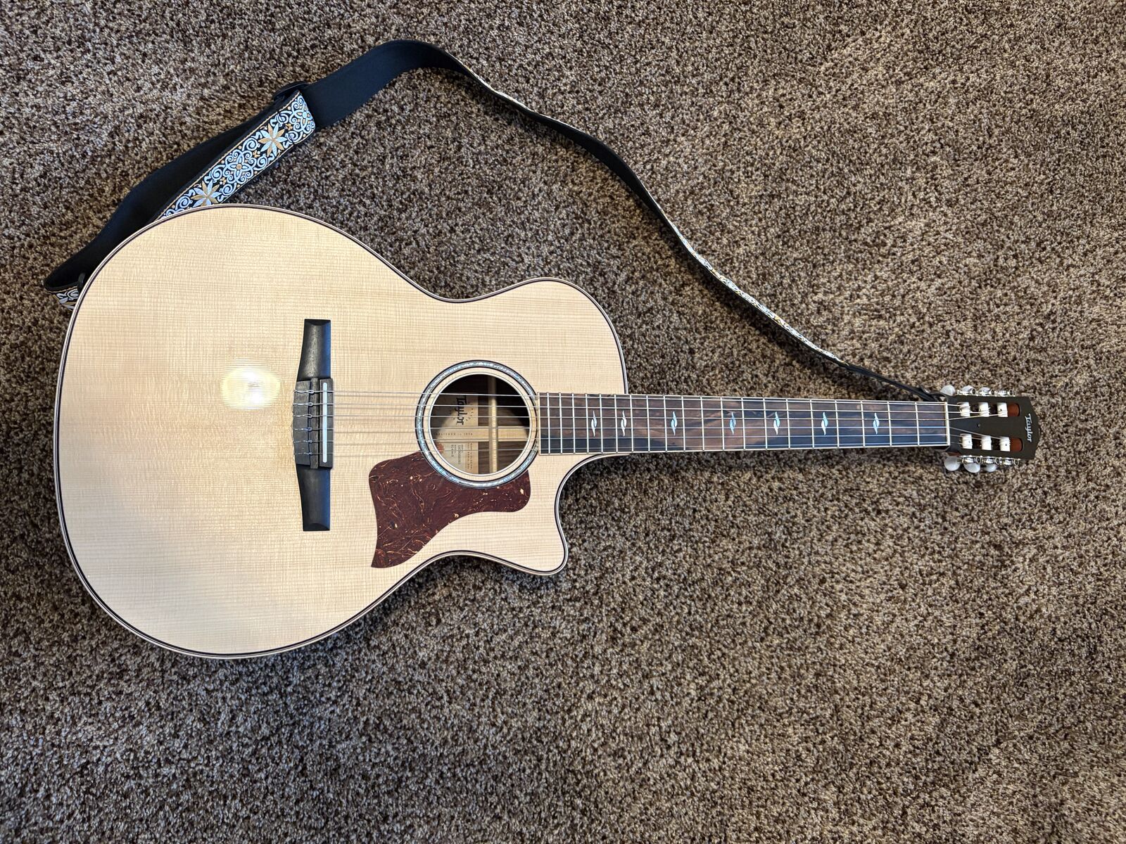 Taylor 814ce-N Acoustic Electric Guitar