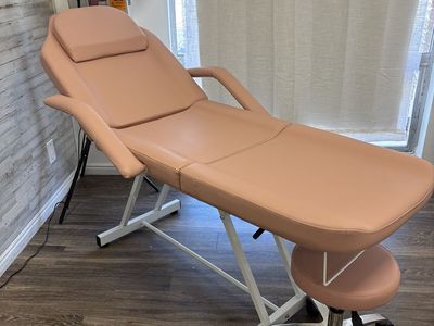 Pink Tattoo / Piercing Chair-Like New, Adjustable