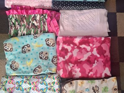 9 cute baby blankets and pillow