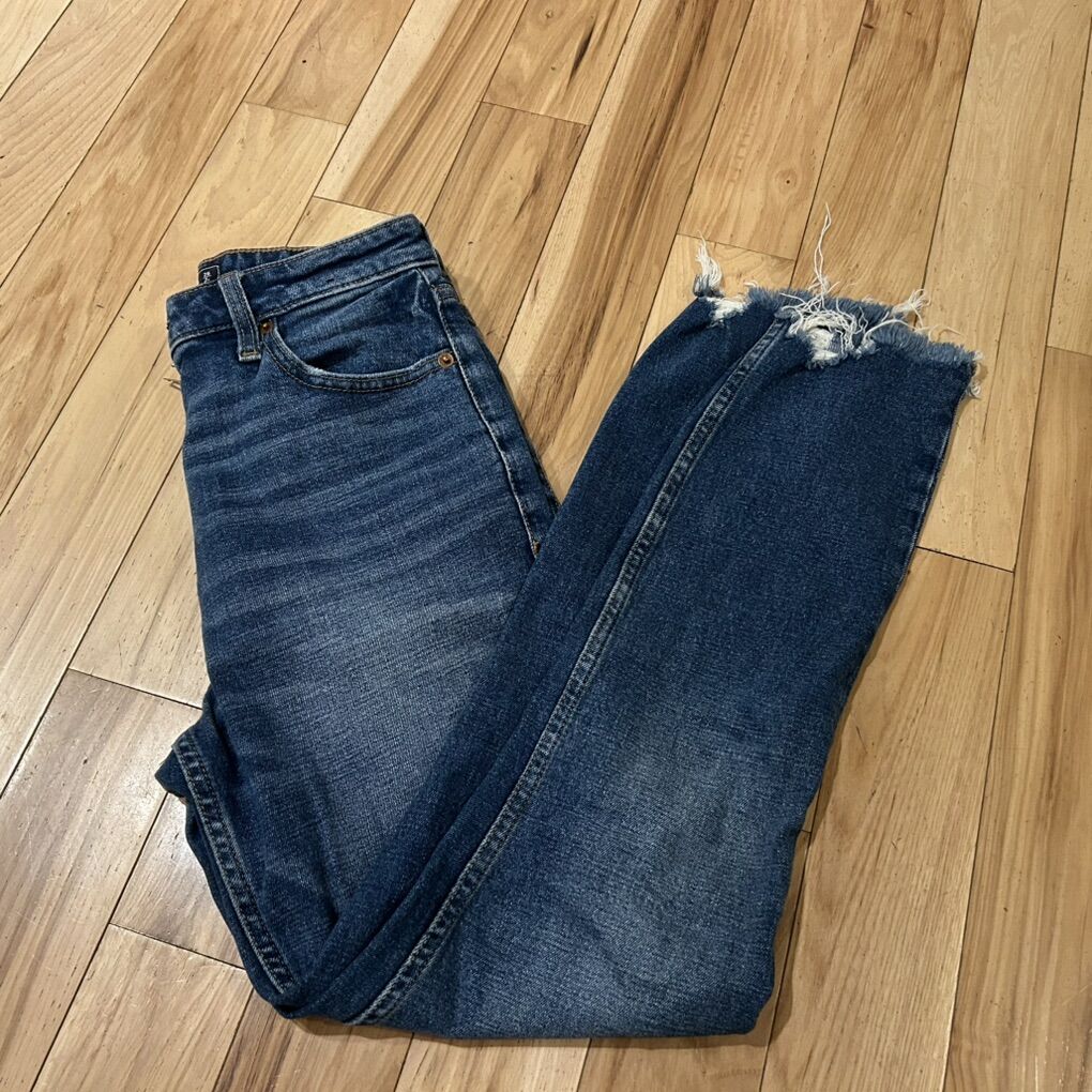 Abercrombie & Fitch Simone High Rise Slim Jeans 26