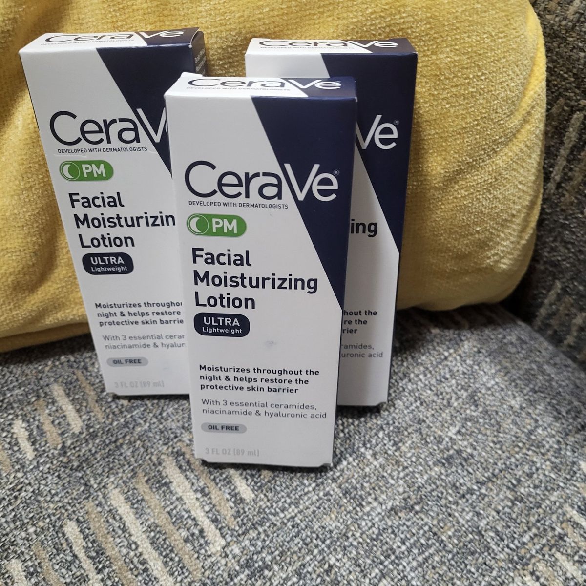 CeraVe Moisturizing Lotion Oil Free 3FL.Oz