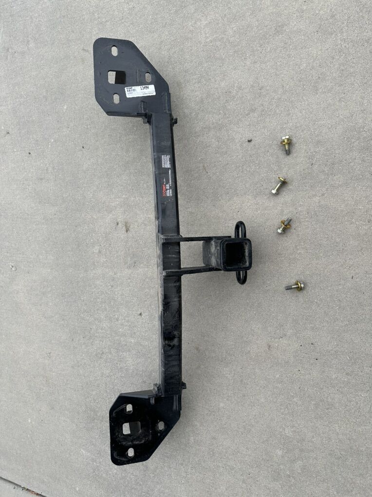 Receiver Hitch For 2020-2025 Subaru outback (Curt)