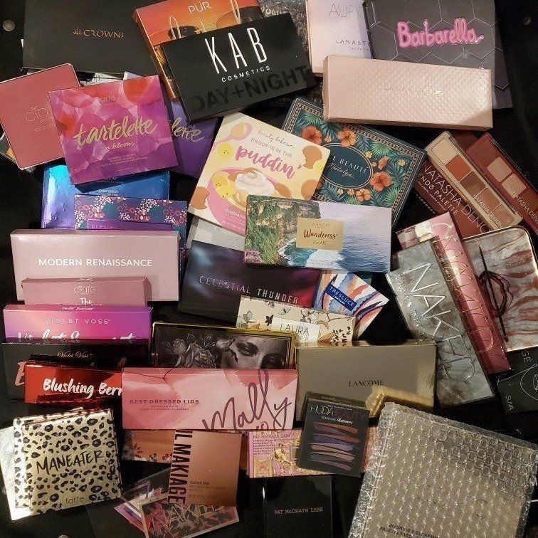 Large Makeup Lot: KAB Cosmetics, PÜR, Iconic London Palettes, Lip Kits, & More (New/Sealed)