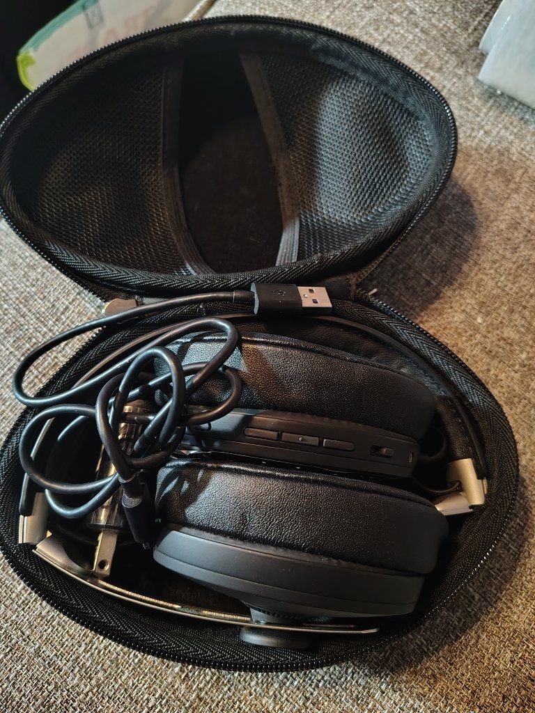 Sennheiser MOMENTUM Wireless Noise-Cancelling Headphones with Case & Charger