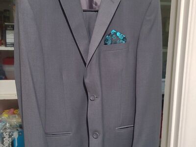 Men 40R 34W Mr. Mac's 3 Piece Suite + Tie/Square