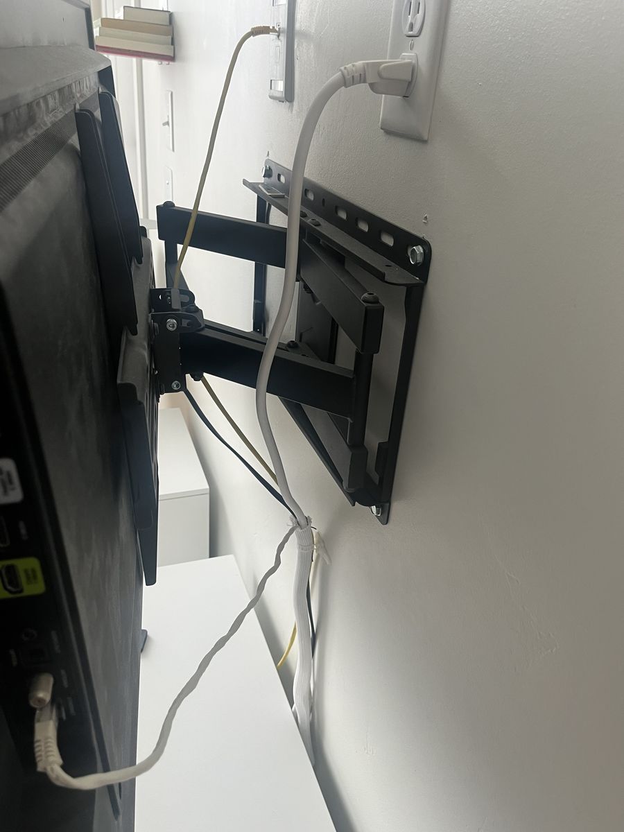 Main image 4