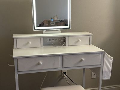 Cute White Vanity