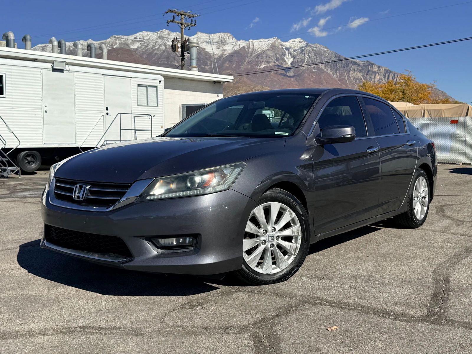 2015 Honda Accord EX — rebuilt & branded title, 25% below market