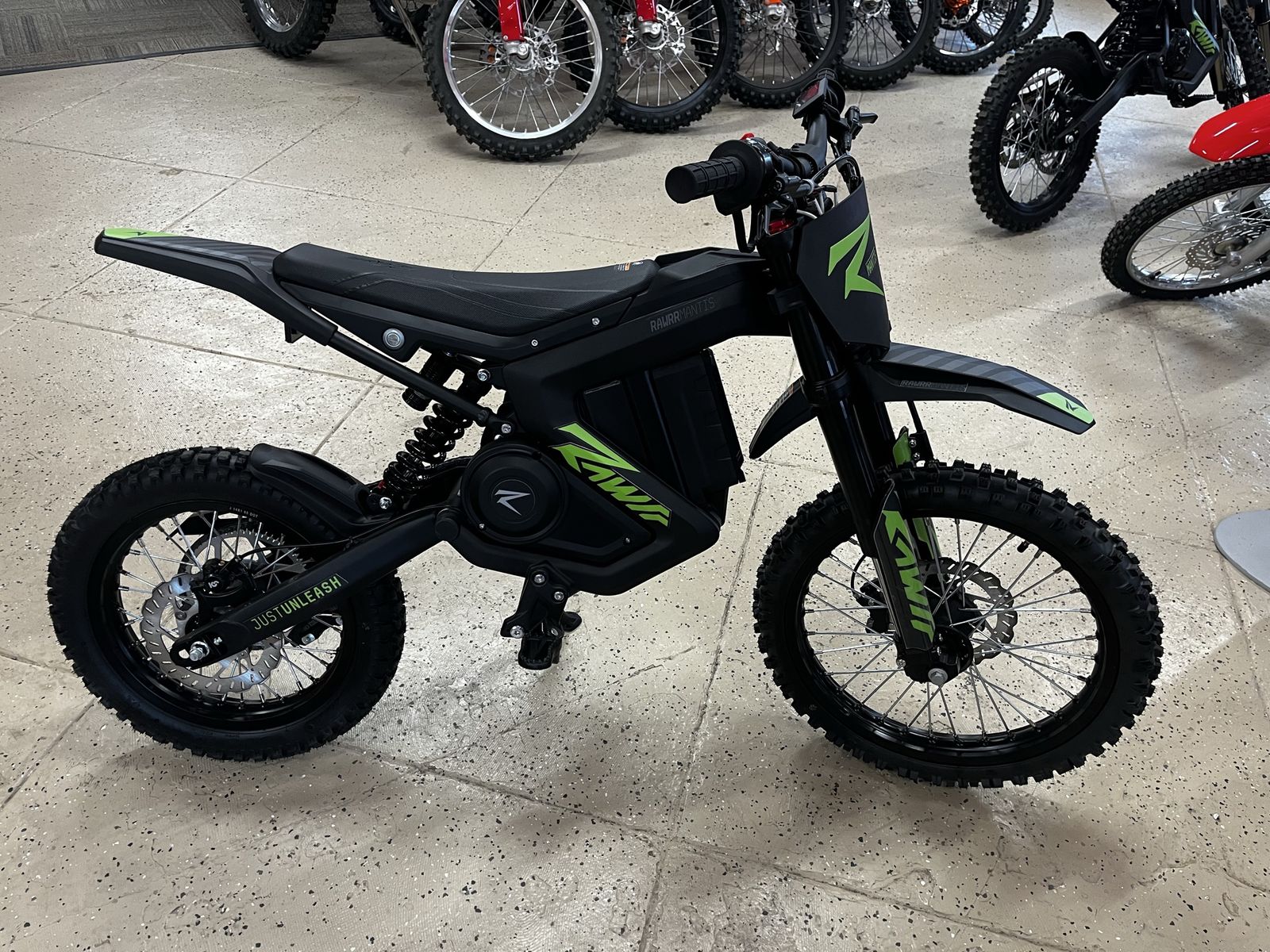 Rawrr Mantis Mini R17