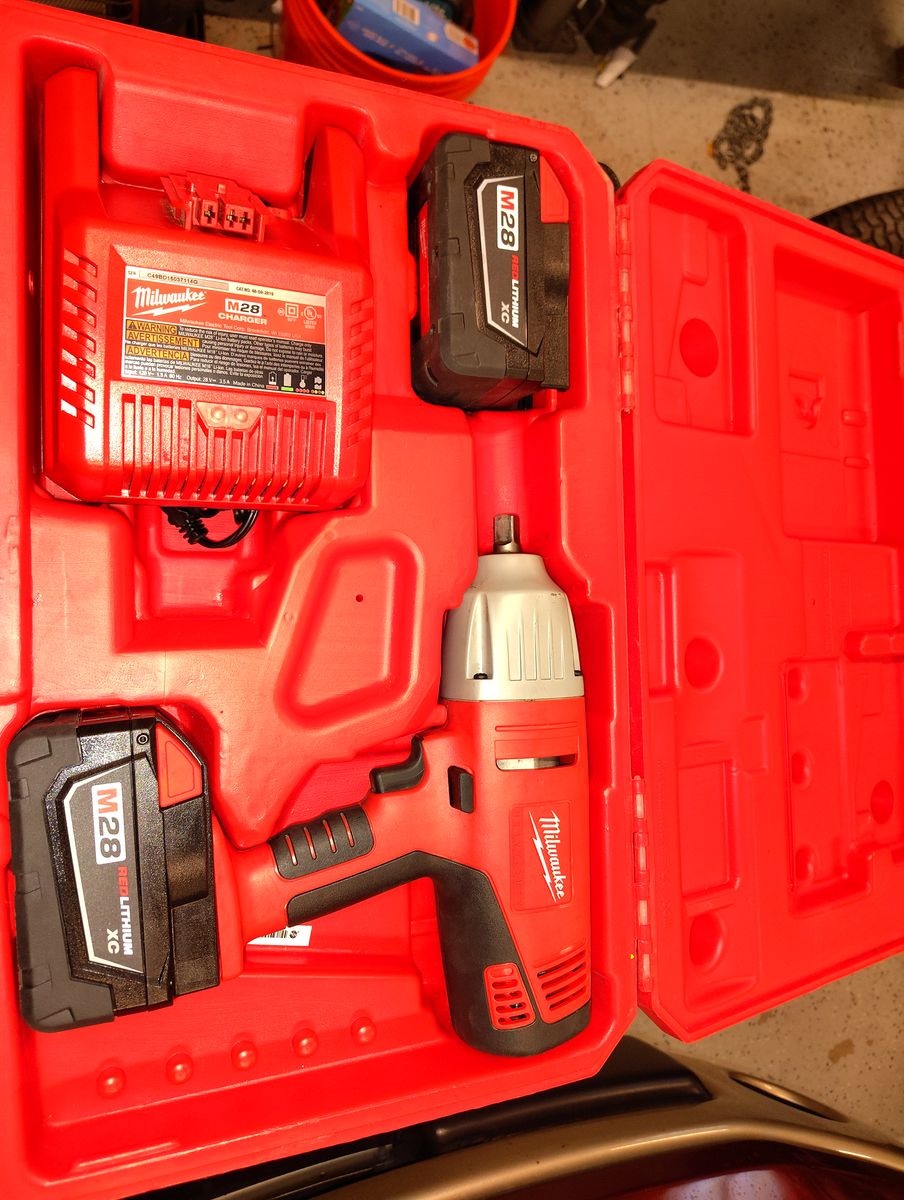 Milwaukee M28 half inch,impact
