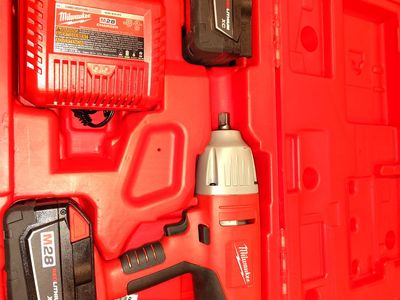 Milwaukee M28 half inch,impact