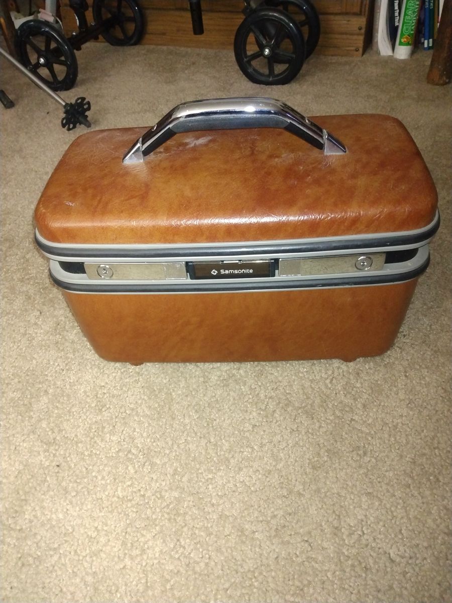 Vintage Samsonite train case