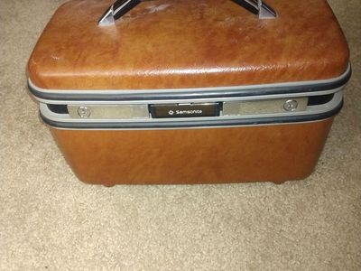 Vintage Samsonite train case