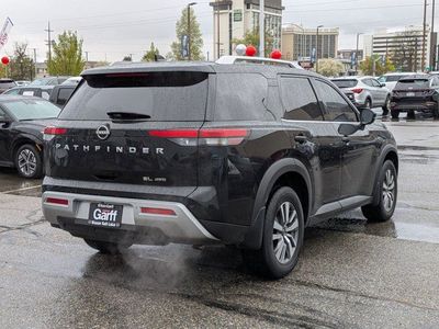 2022 Nissan Pathfinder SL