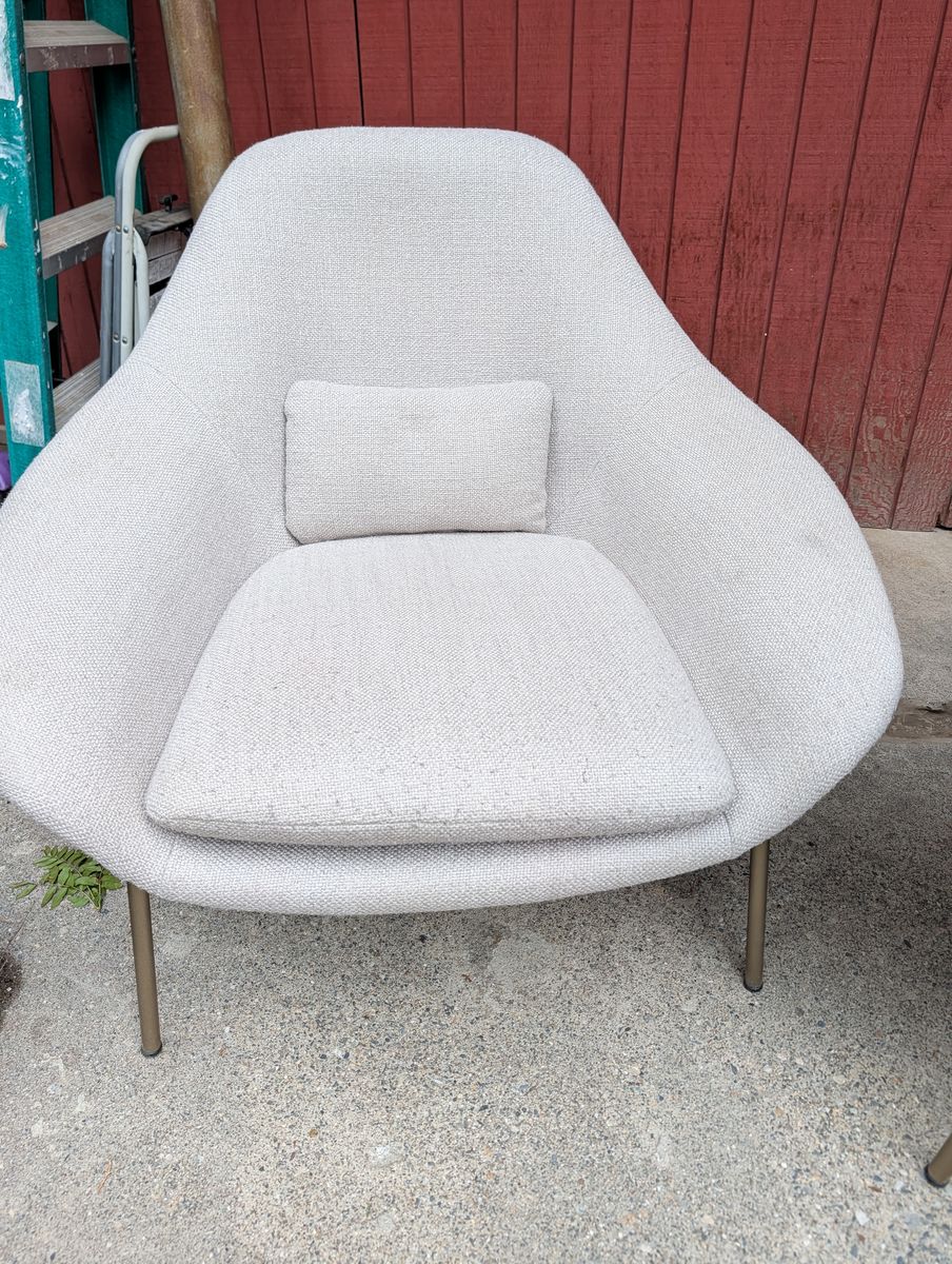 West Elm Womb Chairs for sale