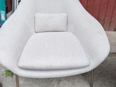 West Elm Womb Chairs for sale