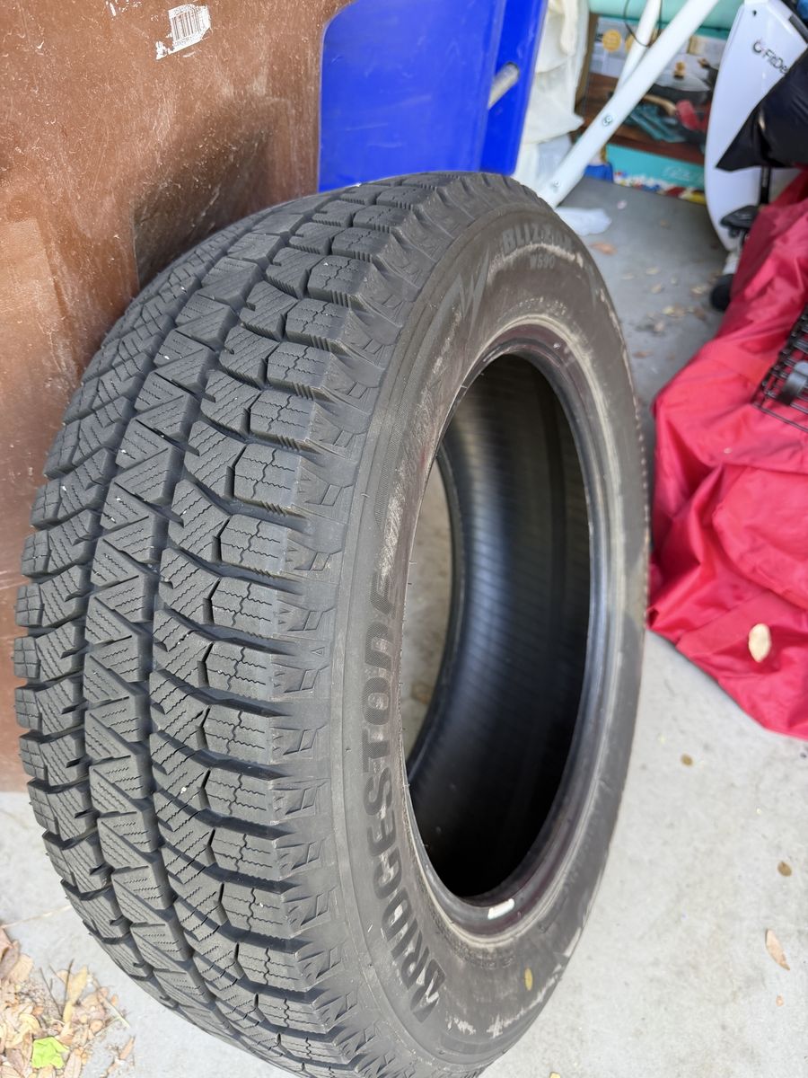 Bridgestone Blizzak 205/60R16 92H Snow Tires - Excellent Tread (Set of 4)