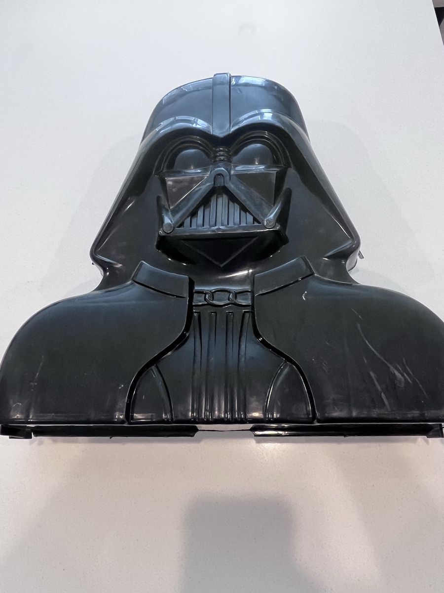 Vintage Star Wars Case Bundle – Darth Vader, Leia (Boushh) figure, and die‑cast Speeder Bike.
