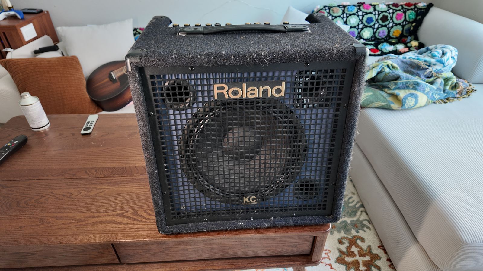 Roland KC-350 Amp
