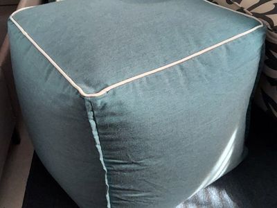Poufs