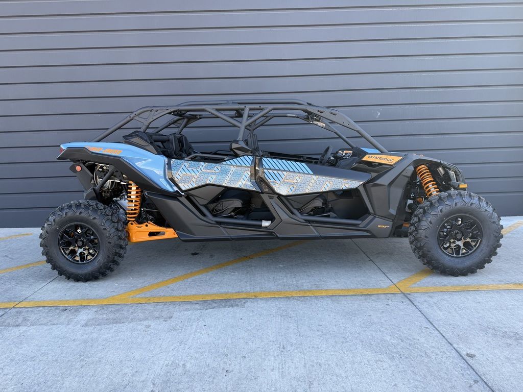 2026 Can-Am® Maverick X3 MAX DS Turbo Scandi Blue & Orange Crush