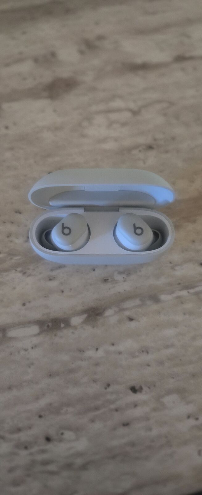 Beats Solo Wireless Earbuds