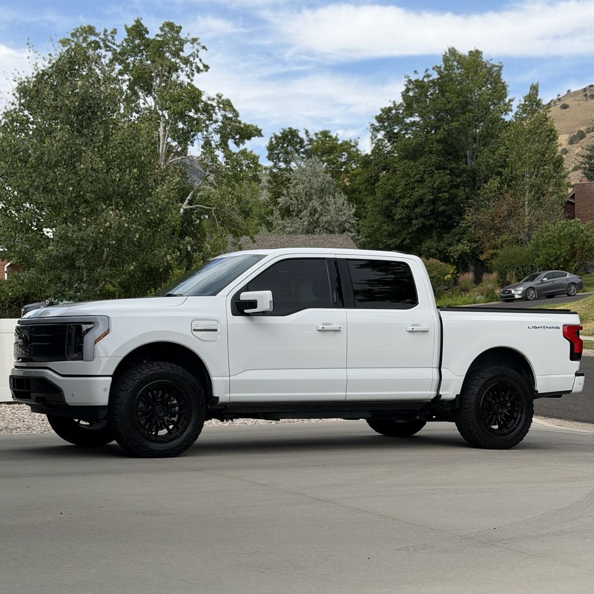 2023 Ford F-150 Lightning Lariat