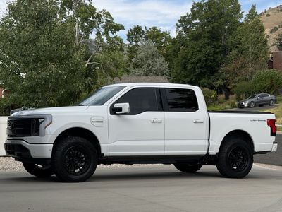 2023 Ford F-150 Lightning Lariat