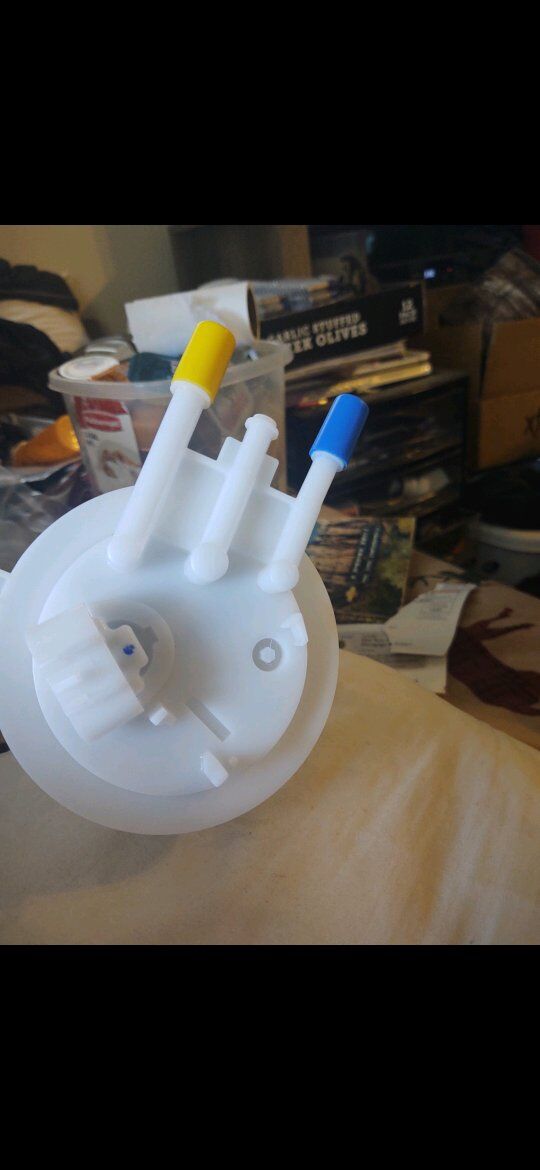 99 CHEVY NEW FUEL PUMP AND FILTER 5.7 v-8 $50