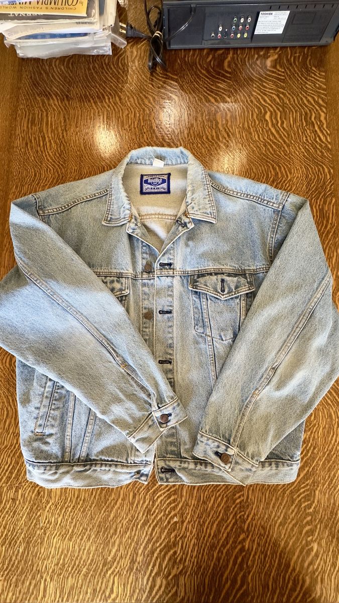 Vintage Hard Rock Cafe Salt Lake City Denim Jacket - Light Wash, Size XL
