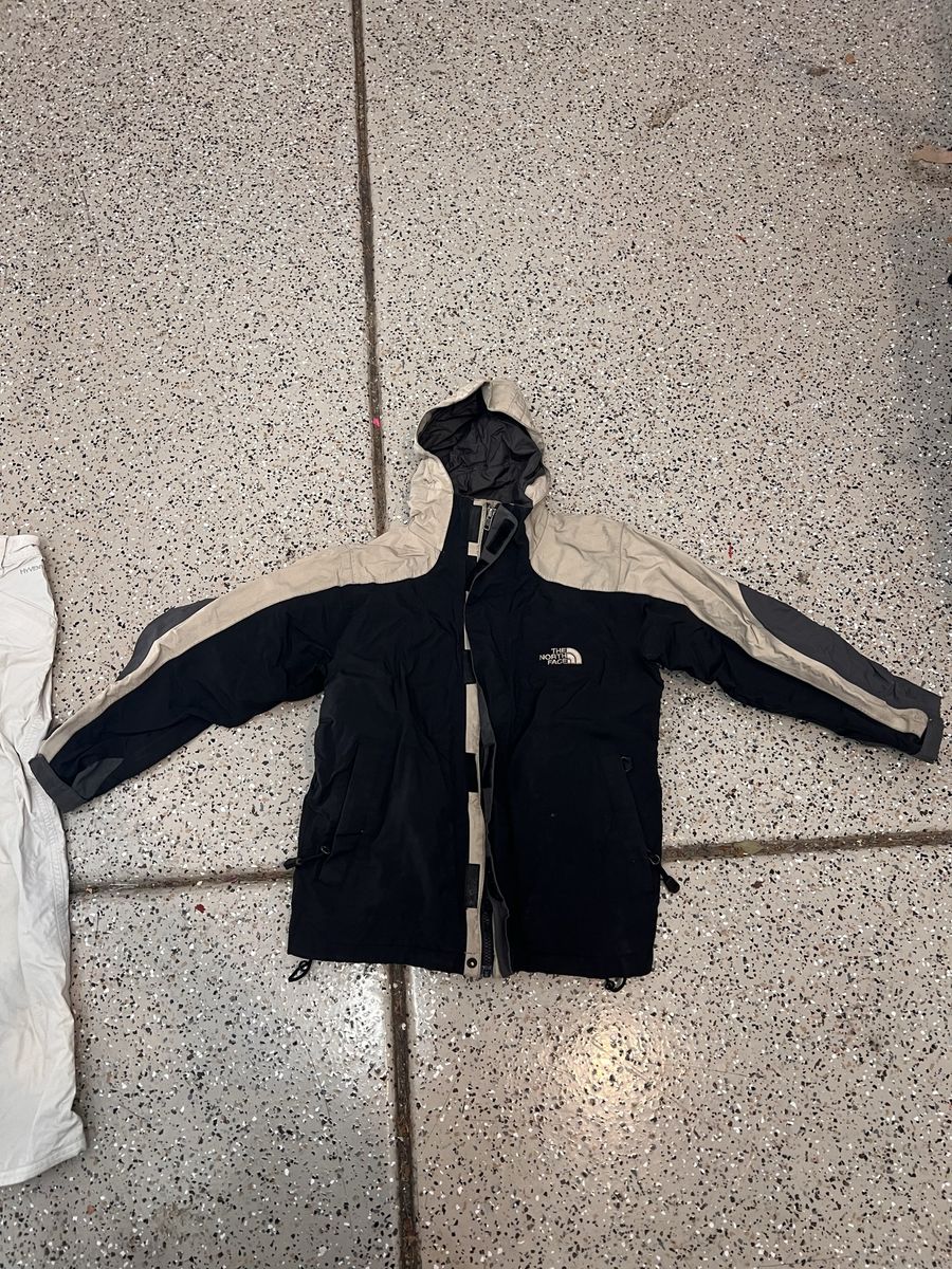 The North Face HyVent Ski Jacket kids Size M Black/Tan/Gray Waterproof Hooded Shell with matching snow pants size S