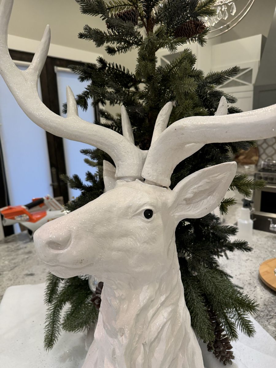 LARGE DEER/TREE