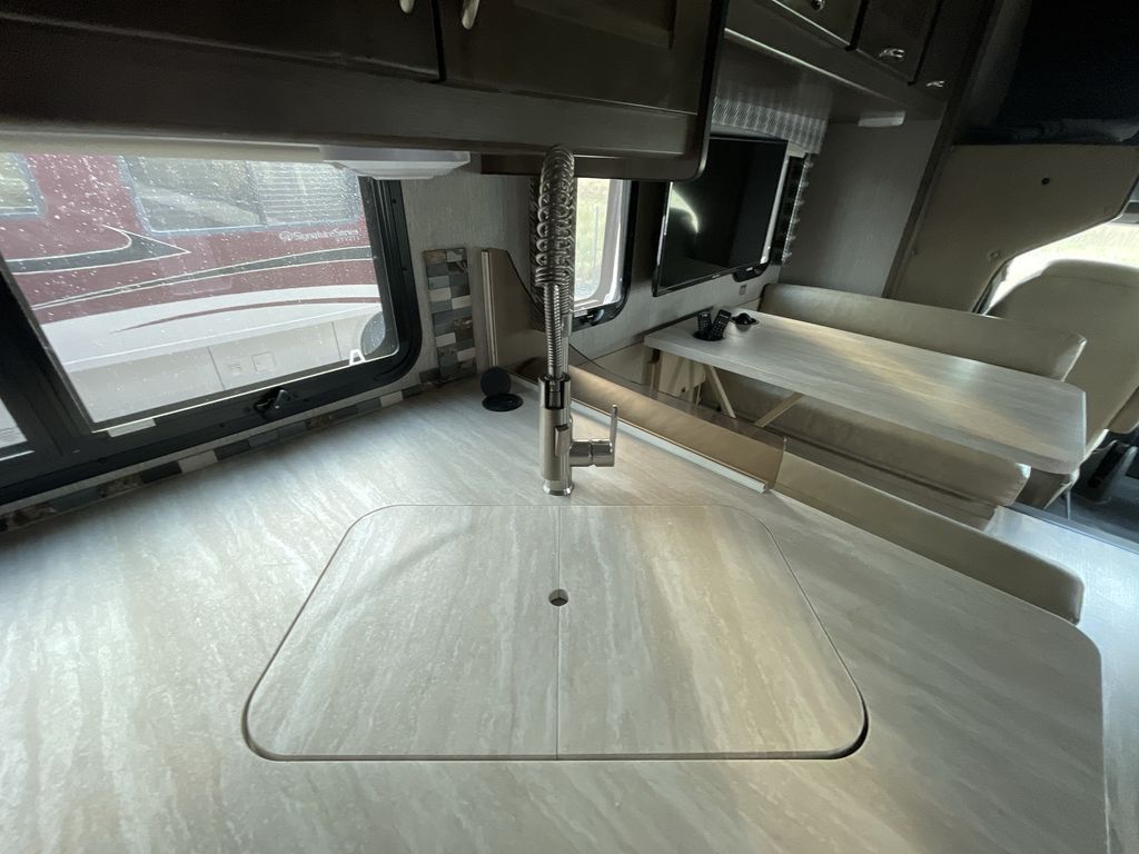 Main image 32
