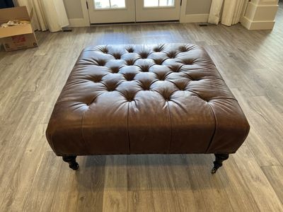 Tufted leather ottoman