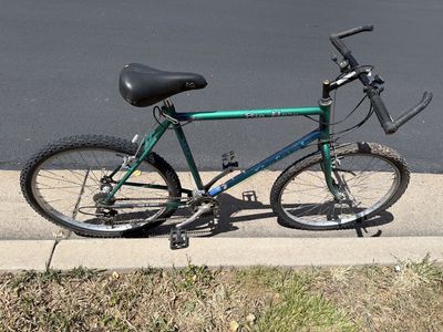 Raleigh Big Horn Vintage Mountain Bike - Green, Made in Canada