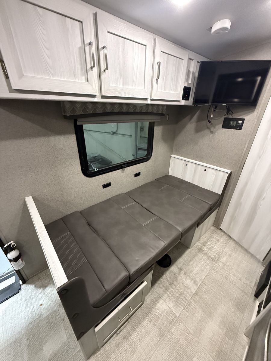 Main image 13