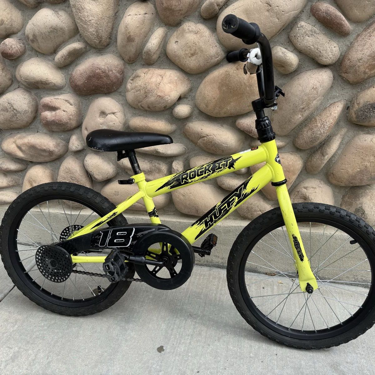 Huffy Rock It 18" Kids Bike - Neon Yellow (Pickup in Lehi or Provo)