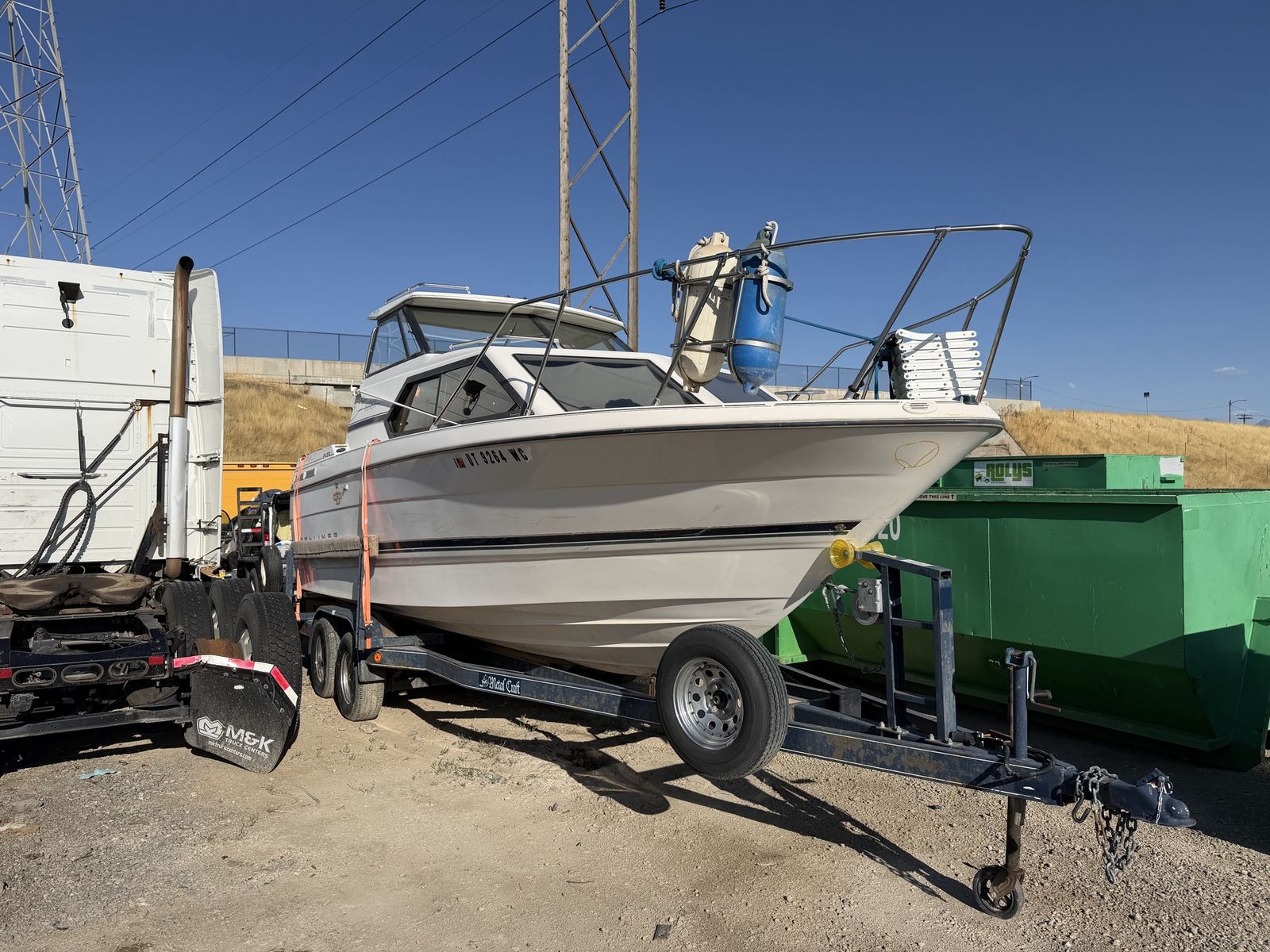 1997 bayliner 2452 with trailer