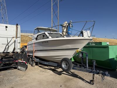 1997 bayliner 2452 with trailer
