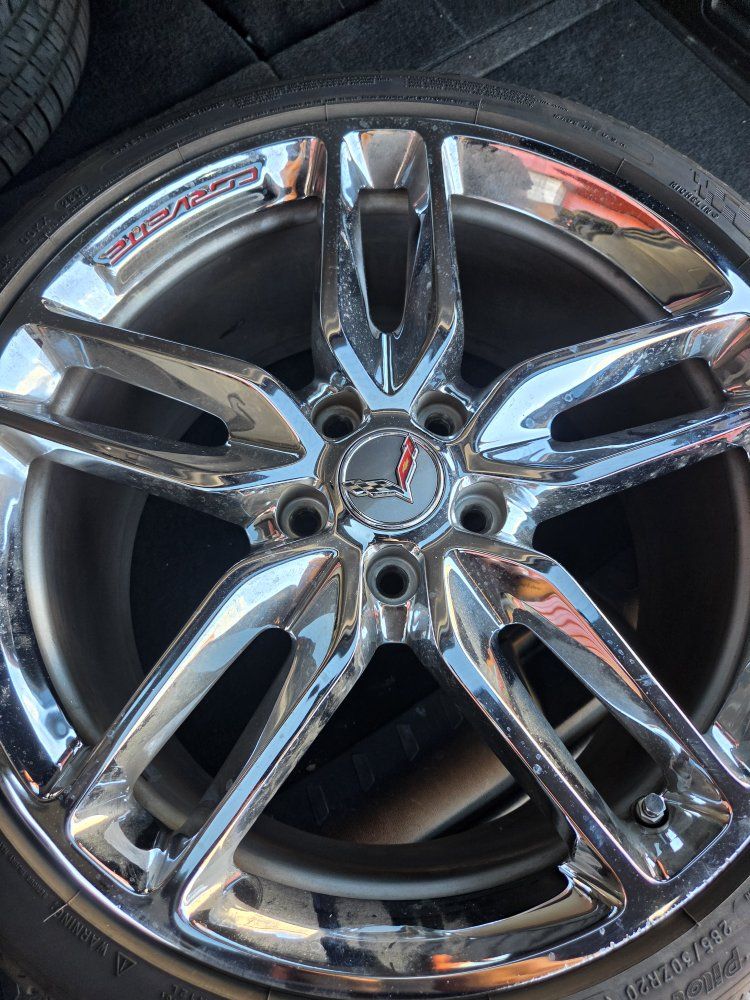 OEM Chrome Corvette 20-Inch Wheel and Michelin Pilot Sport Tires