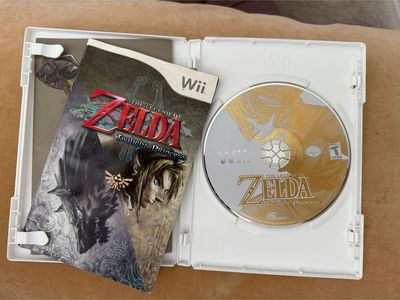 The Legend of Zelda: Twilight Princess - Nintendo Wii (Complete in Box)