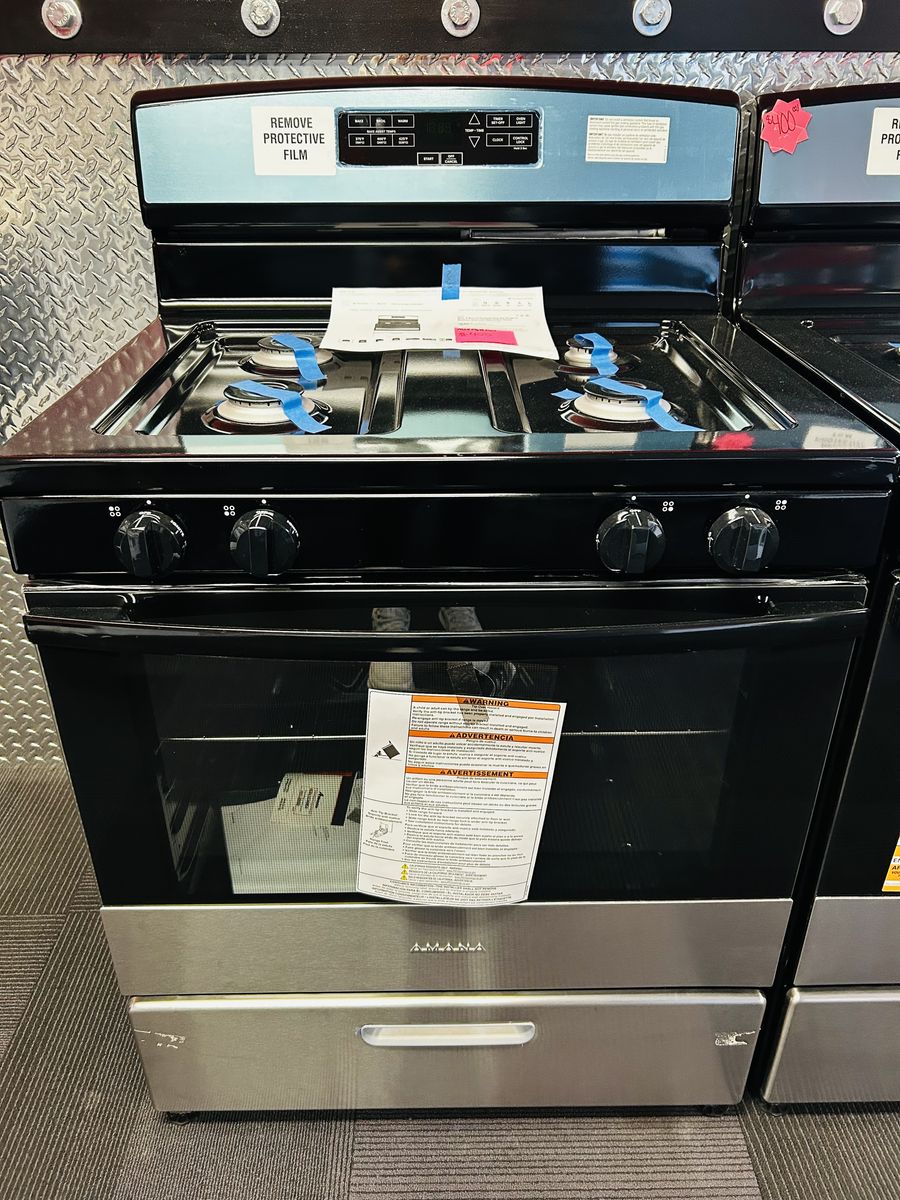 Whirlpool Stainless Steel Gas Range Brand New