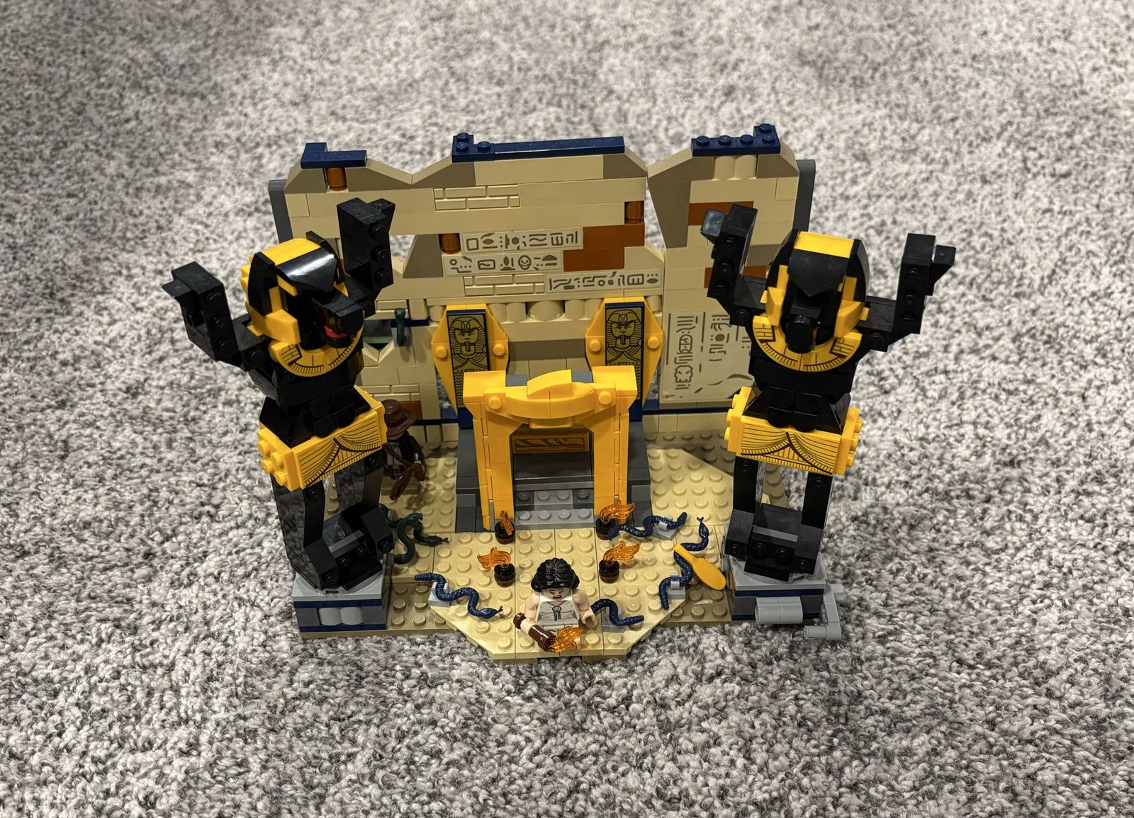 Main image 4