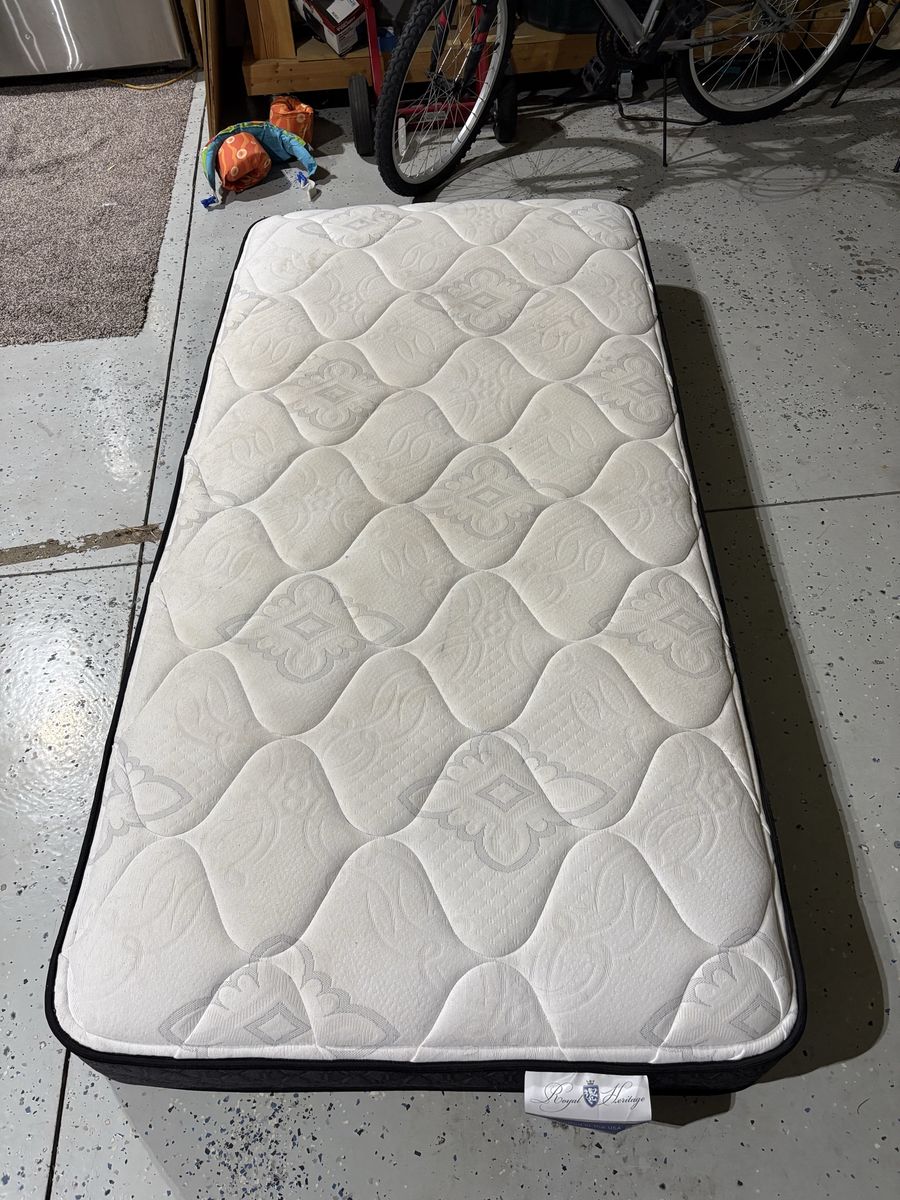 Twin mattress