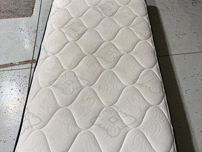 Twin mattress